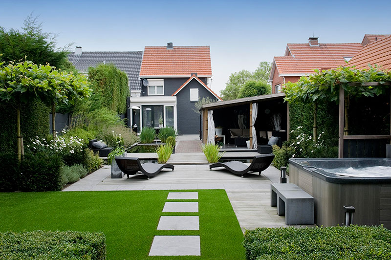 Tại sao cỏ nhân tạo là lựa chọn lý tưởng cho sân vườn của bạn? 1