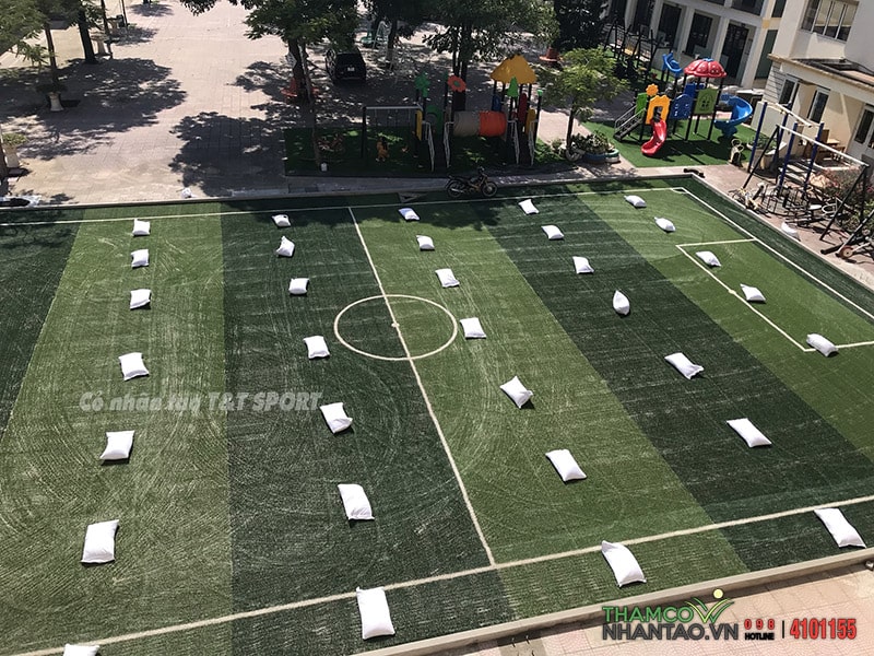 Một vài hình ảnh của dự án sân bóng đá cỏ nhân tạo tại trường THPT Thanh Trù, Vĩnh Phúc: 4