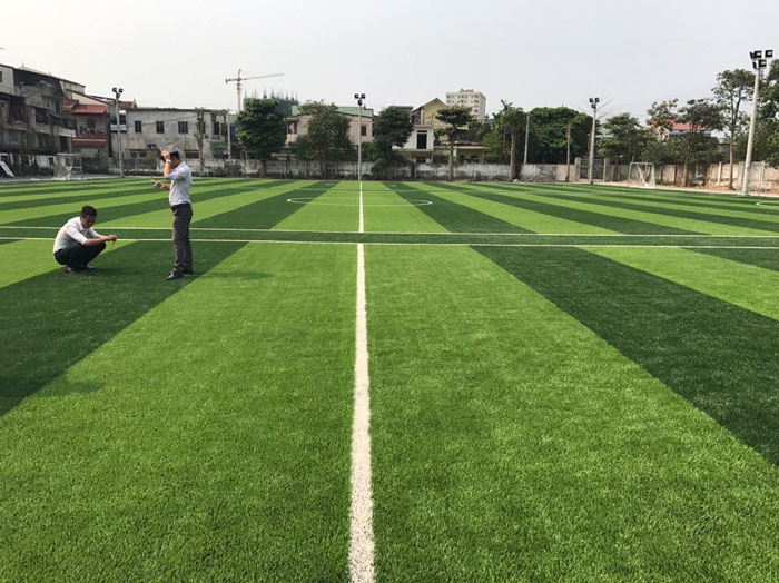 Báo giá cỏ nhân tạo sân bóng đá 1