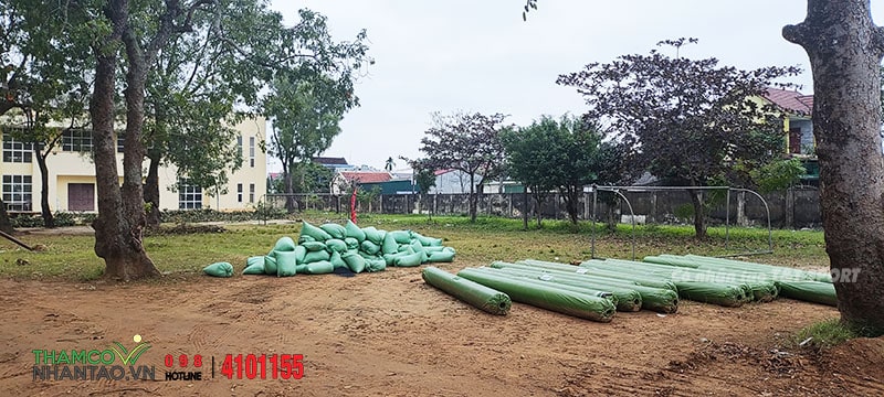 Một vài hình ảnh của dự án sân bóng đá cỏ nhân tạo tại Trường THPT Nguyễn Xuân Ôn, Diễn Châu, Nghệ An: 3
