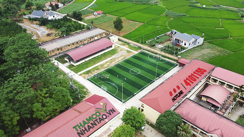 Một vài hình ảnh của dự án sân bóng đá cỏ nhân tạo tại Trường THPT dân tộc nội trú Nguyễn Bỉnh Khiêm, V 4
