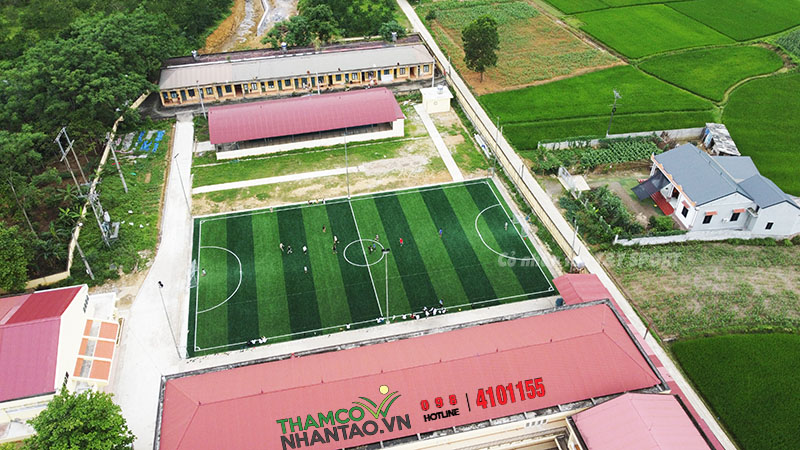 Một vài hình ảnh của dự án sân bóng đá cỏ nhân tạo tại Trường THPT dân tộc nội trú Nguyễn Bỉnh Khiêm, V 6