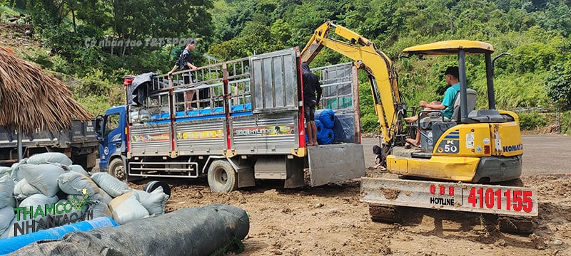 Một vài hình ảnh của dự án sân bóng đá cỏ nhân tạo Mr Dê, Bản Suối Cáy, xã Suối Bau, huyện Phù Yên, Sơn La 3